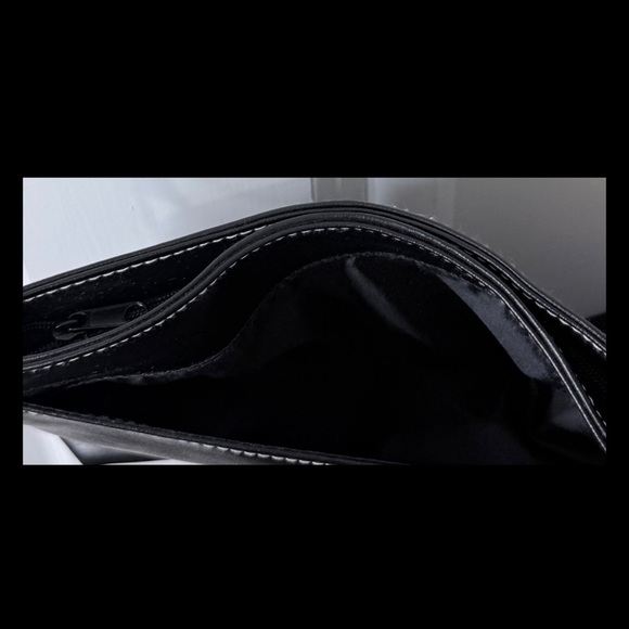 Jean Michelle Black Faux Leather Handbag 10” x 5” x 3” Purse Crossbody Clutch - Picture 7 of 14